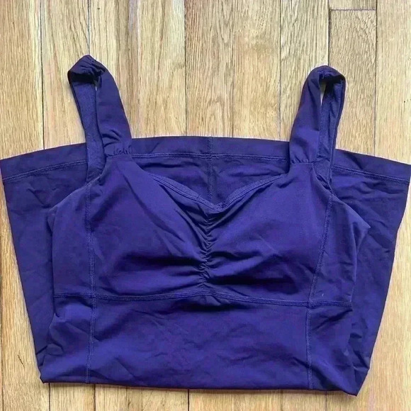 lululemon athletica Tops - Lululemon Size 8 Tank